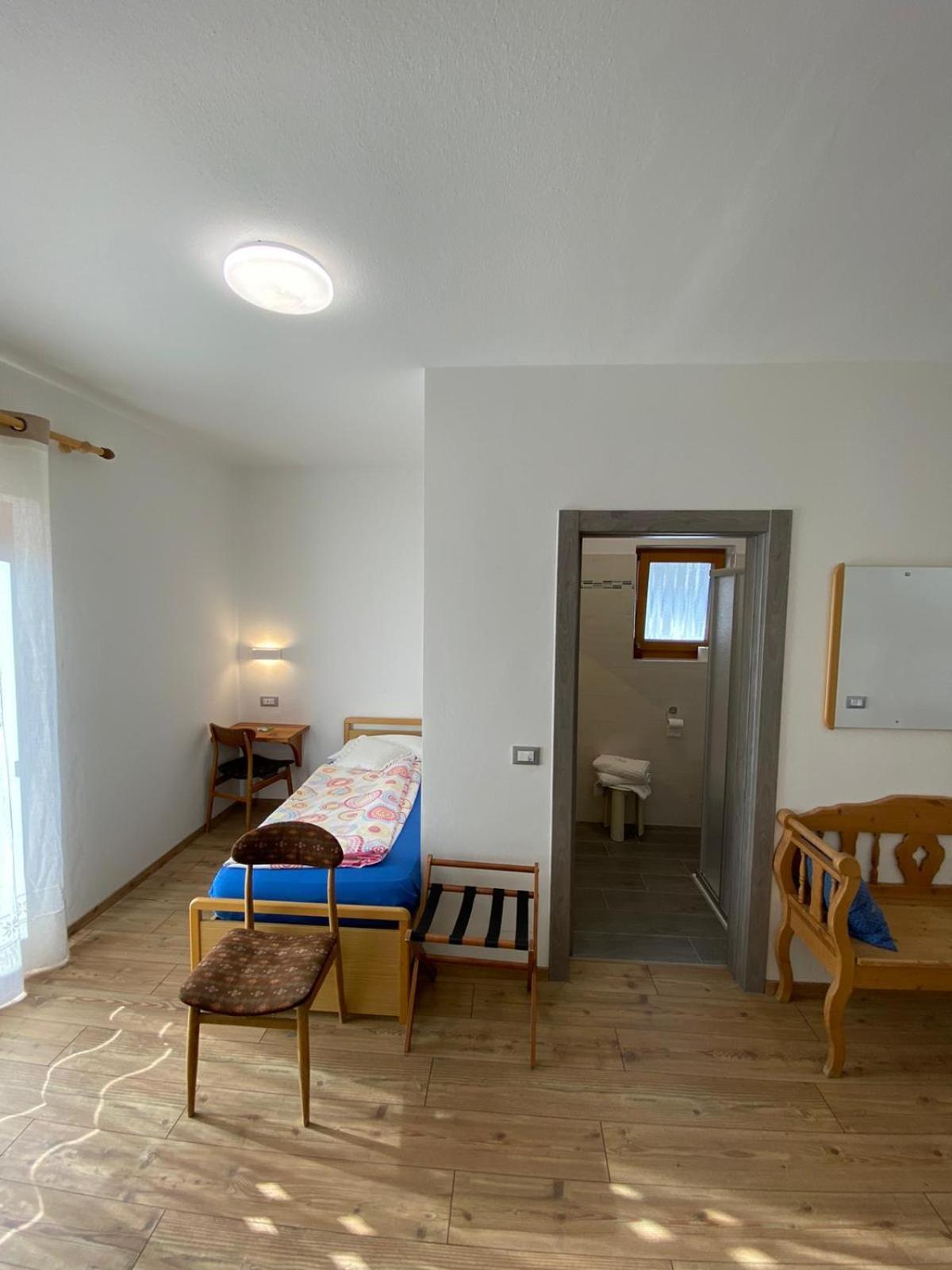 Hotel Camoscio 3*